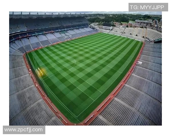 昔日传奇重返绿茵场 足球巨星归来续写辉煌篇章